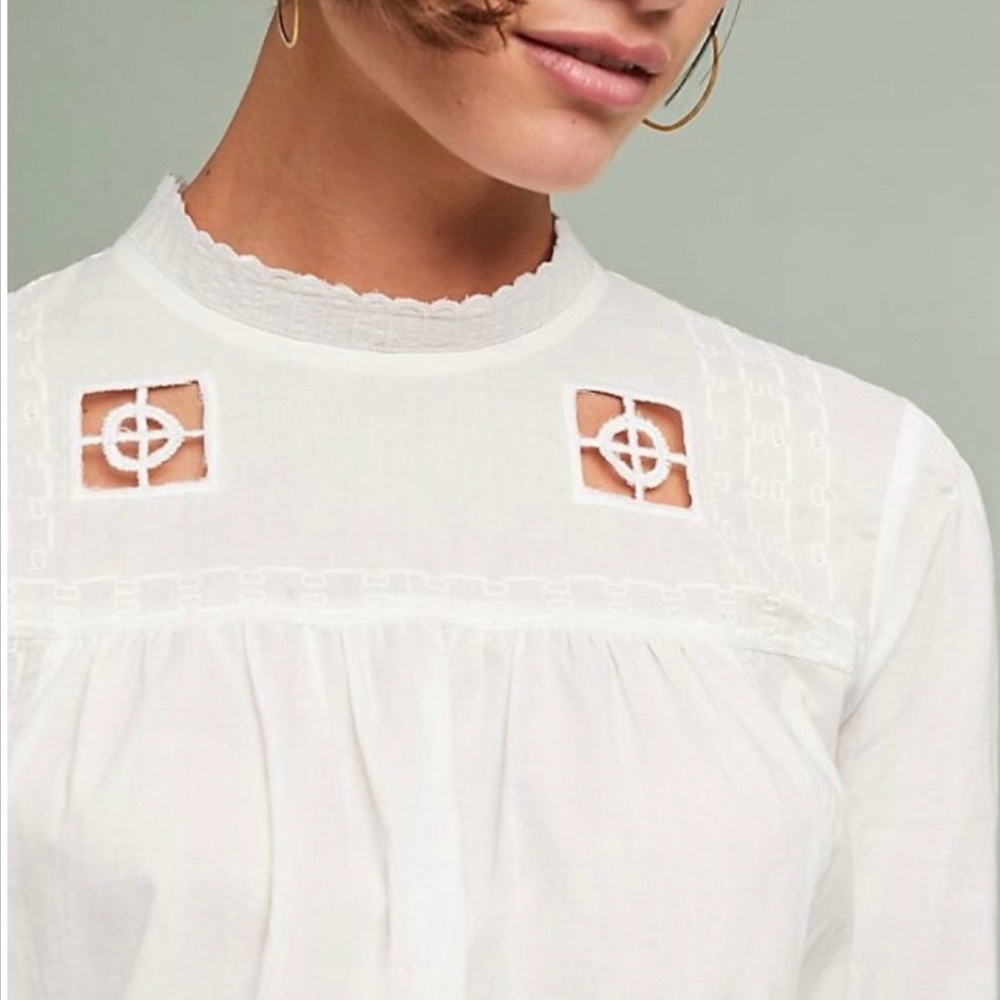 Eri and Ali Elegant White Lace Detail Women's Top size M. Like new!